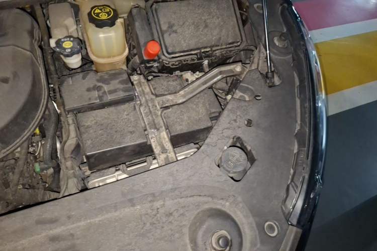 Used Buick GL8 2022 Facelifted Avenir Aivia 7-Seater Premium Edition Engine Bay Left
