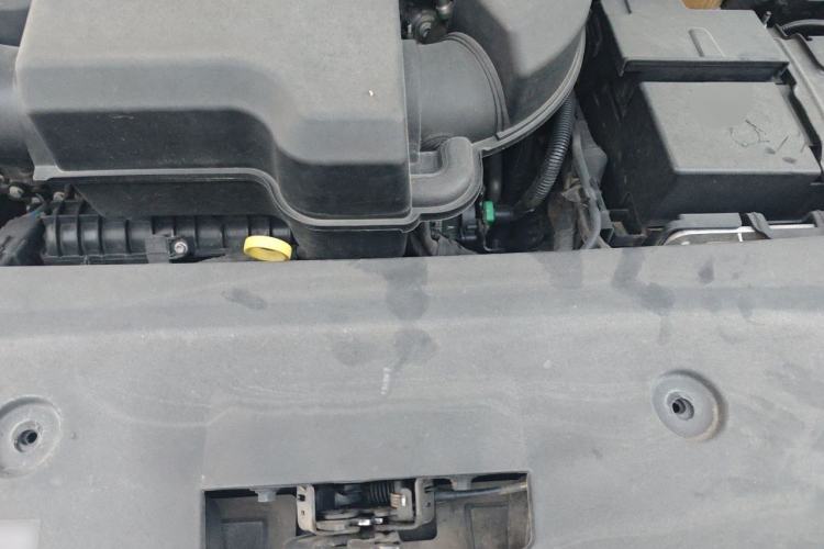 Used Buick GL8 2022 Facelift Avenir Aivia Six-Seat Deluxe Edition Engine Bay