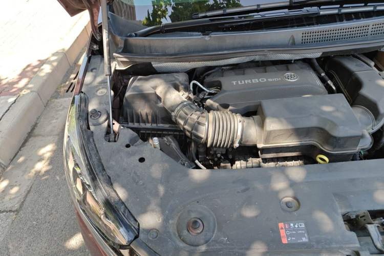 Used Buick GL8 2022 ES Landtrek 653T Comfort Edition Engine Bay Right