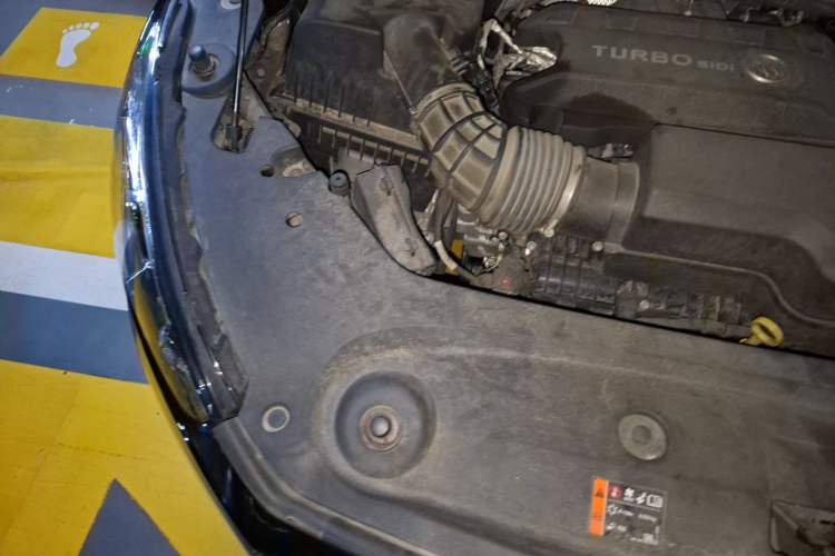 Used Buick GL8 2022 Facelifted Avenir Aivia 7-Seater Premium Edition Engine Bay Right