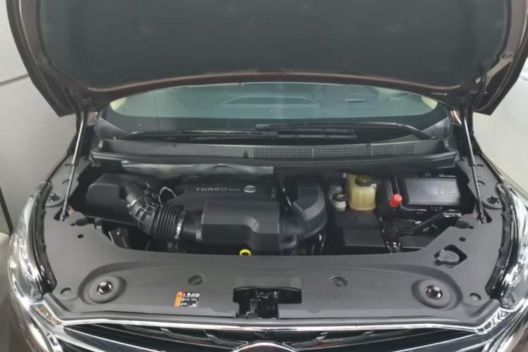 Used Buick GL8 2022 ES Landtrek 653T Luxury Edition Engine Bay