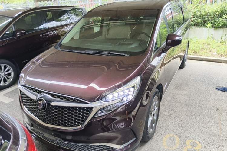 Used Buick GL8 2022 Avenir Aivia 7-Seater Deluxe Edition Front