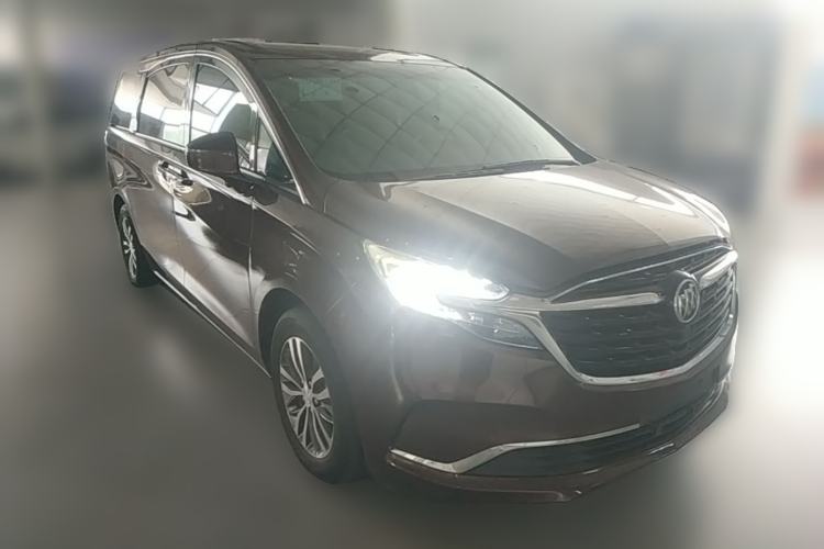 Used Buick GL8 2022 ES Landtrek 653T Comfort Edition Front Right 45 Deg