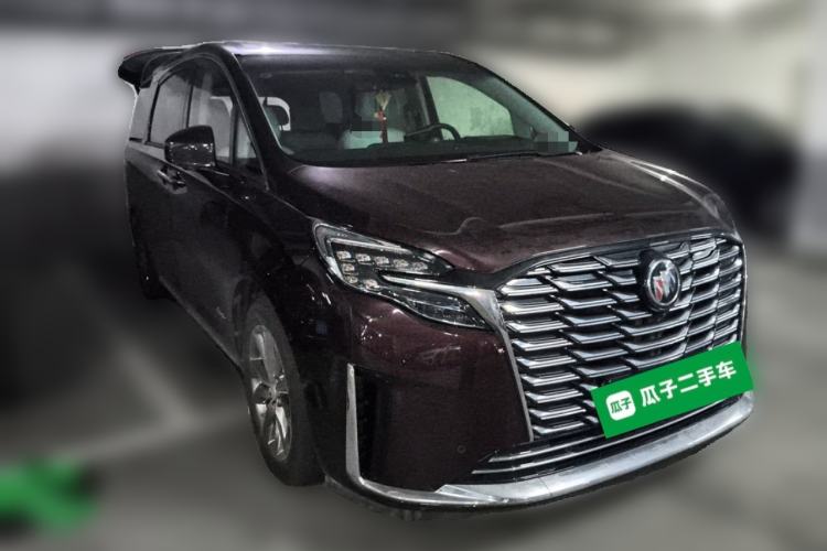 Used Buick GL8 2022 Facelifted Avenir Aivia 7-Seater Premium Edition Front Right 45 Deg