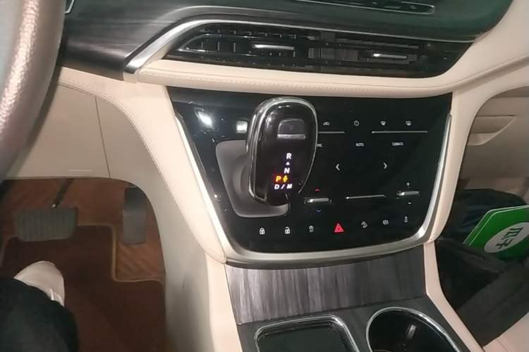 Used Buick GL8 2022 ES Landtrek 653T Comfort Edition Gear Lever