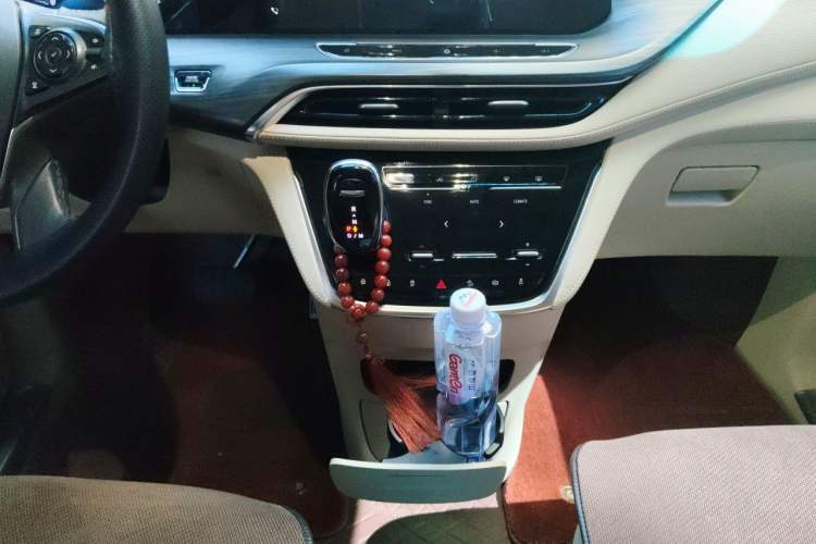 Used Buick GL8 2022 ES Landtrek 653T Luxury Edition Gear Lever