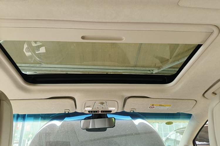 Used Buick GL8 2022 Avenir Aivia 7-Seater Deluxe Edition Headliner