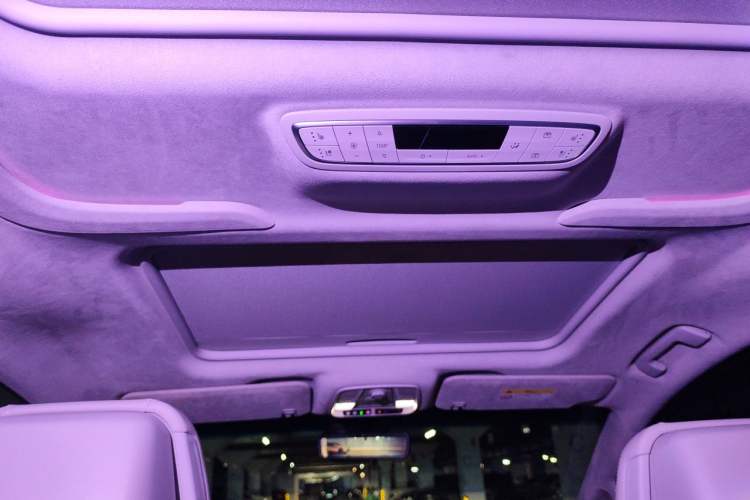 Used Buick GL8 2022 Avenir Aivia Six-Seat Deluxe Edition Headliner