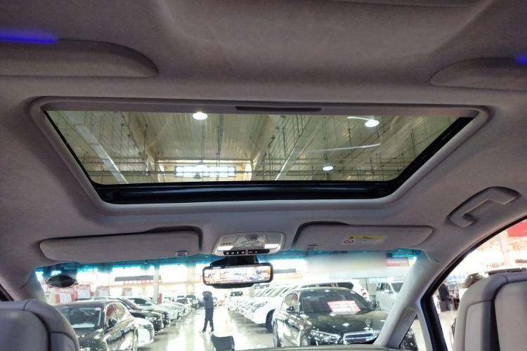 Used Buick GL8 2022 Avenir Aivia Six-Seat Deluxe Edition Headliner