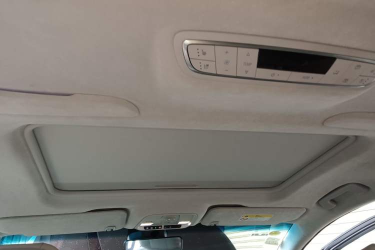 Used Buick GL8 2022 Avenir Aivia Six-Seat Deluxe Edition Headliner