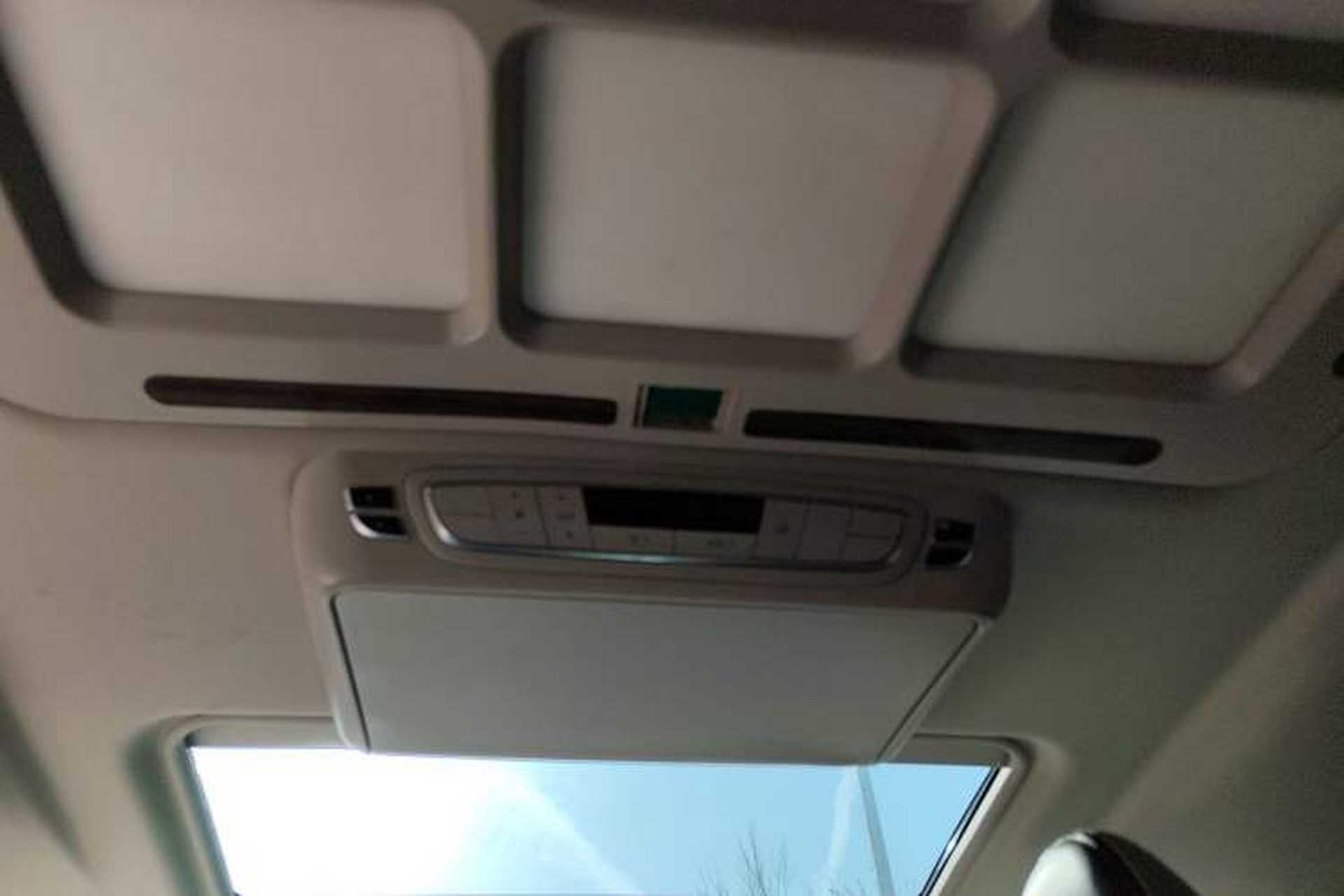 Used Buick GL8 2022 ES Landtrek 653T Comfort Edition Headliner