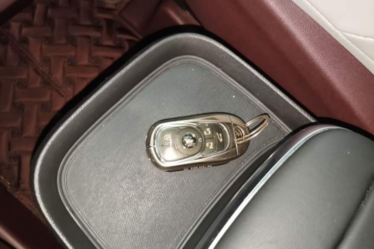 Used Buick GL8 2022 Avenir Aivia Six-Seat Deluxe Edition Interior 1