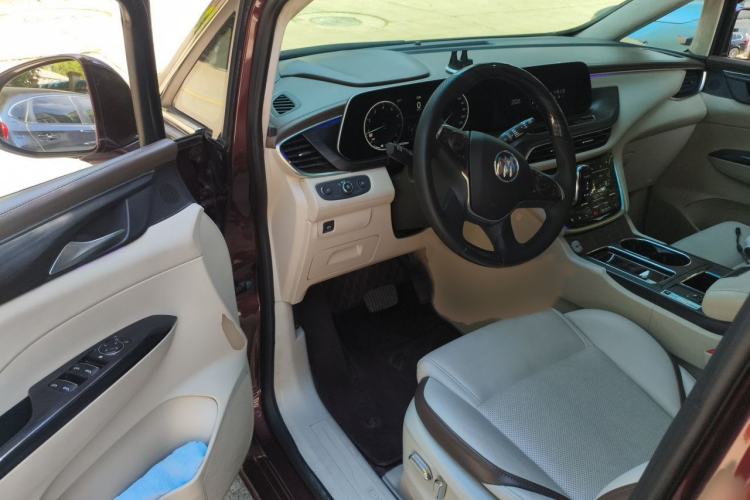 Used Buick GL8 2022 ES Landtrek 653T Comfort Edition Interior 3