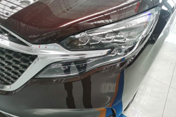 Used Buick GL8 2022 Avenir Aivia Six-Seat Deluxe Edition Left Front Headlight