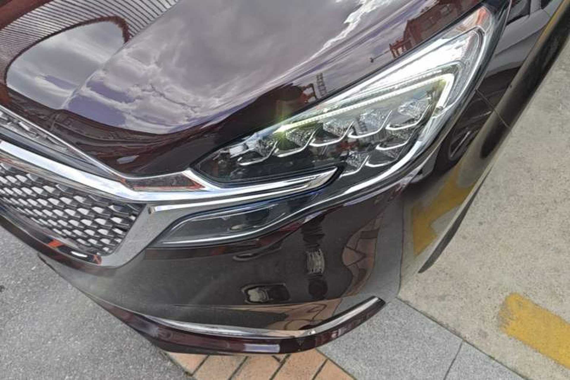 Used Buick GL8 2022 Avenir Aivia Six-Seat Deluxe Edition Left Front Headlight