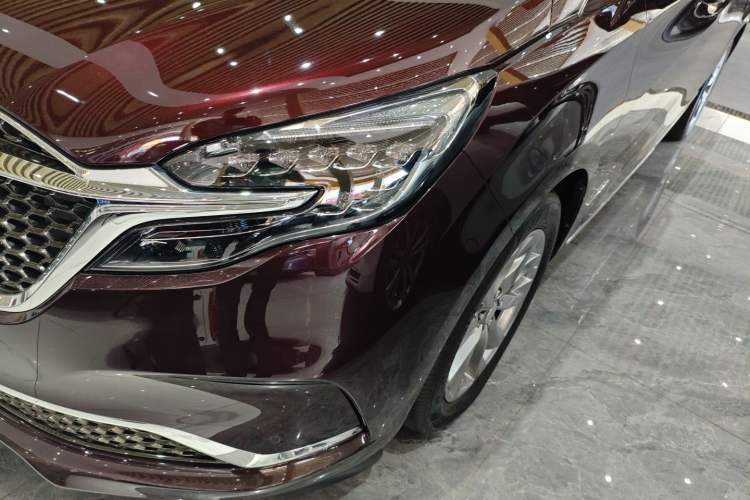 Used Buick GL8 2022 Avenir Aivia Six-Seat Deluxe Edition Left Front Headlight