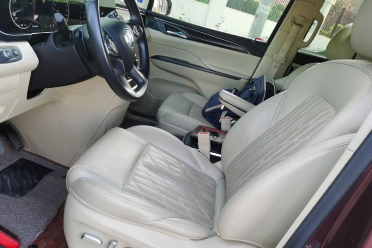 Used Buick GL8 2022 ES Landtrek 653T Flagship Model Left Front Seat