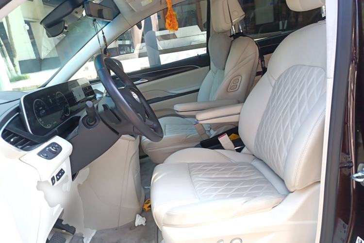 Used Buick GL8 2022 Avenir Aivia 7-Seater Deluxe Edition Left Front Seat