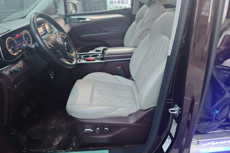 Used Buick GL8 2022 Facelift Avenir Aivia Six-Seat Deluxe Edition Left Front Seat