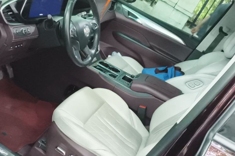 Used Buick GL8 2022 Avenir Aivia Six-Seat Deluxe Edition Left Front Seat