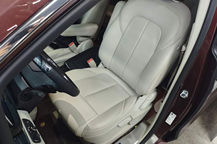 Used Buick GL8 2022 ES Landtrek 653T Comfort Edition Left Front Seat