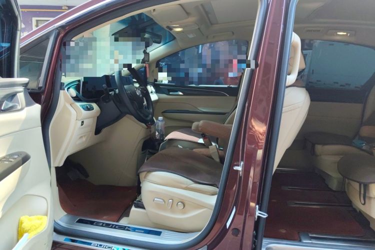 Used Buick GL8 2022 ES Landtrek 653T Luxury Edition Left Front Seat