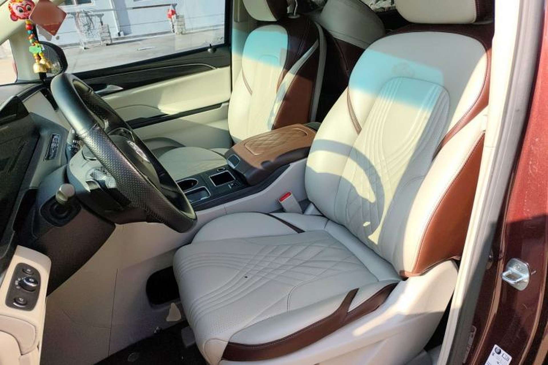 Used Buick GL8 2022 ES Landtrek 653T Comfort Edition Left Front Seat