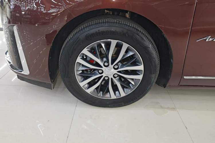 Used Buick GL8 2022 ES Landtrek 653T Luxury Edition Left Front Wheel Hub