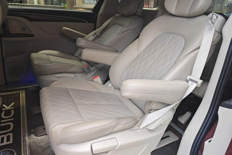 Used Buick GL8 2022 ES Landtrek 653T Comfort Edition Left Rear Seat