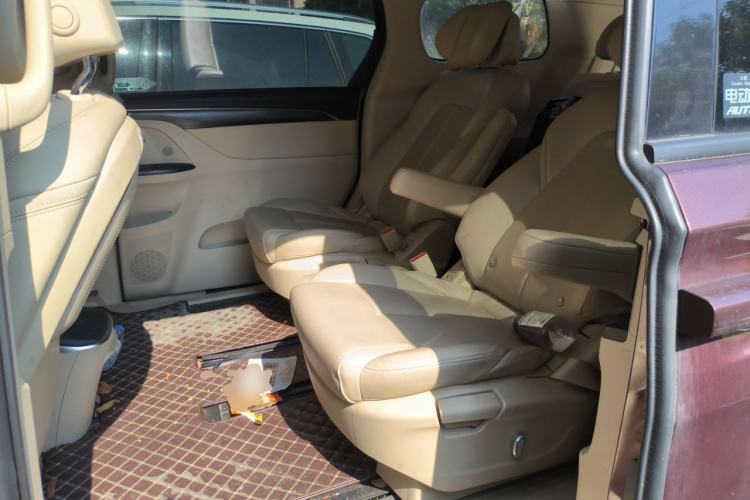 Used Buick GL8 2022 ES Landtrek 653T Luxury Edition Left Rear Seat
