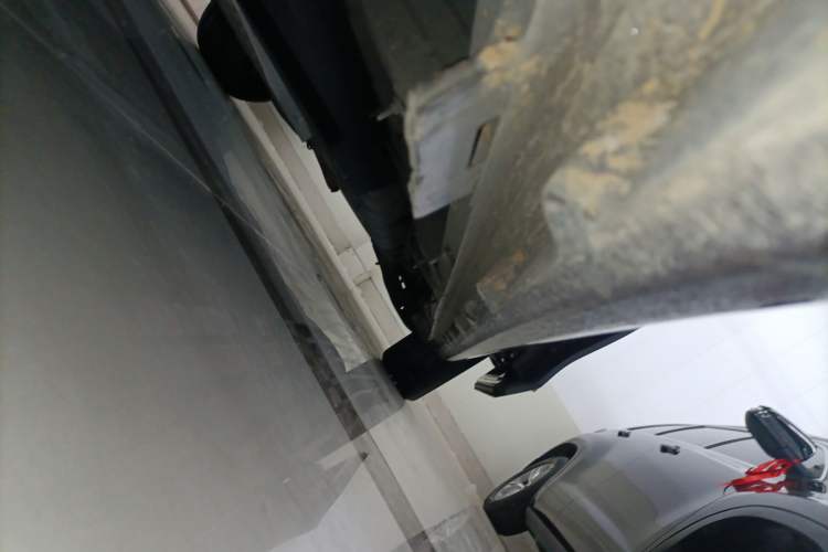 Used Buick GL8 2022 Avenir Aivia Six-Seat Deluxe Edition Left Side Sill