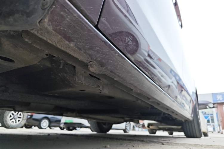 Used Buick GL8 2022 ES Landtrek 653T Luxury Edition Left Side Sill