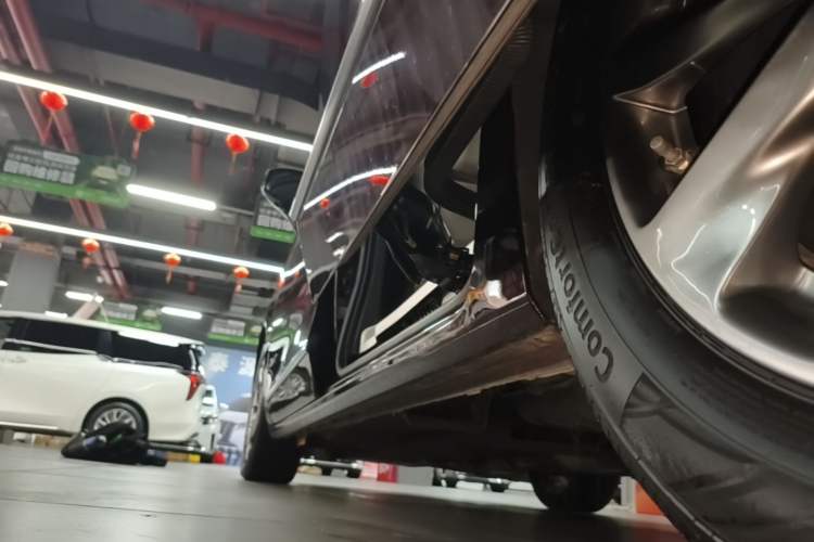 Used Buick GL8 2022 Avenir Aivia Six-Seat Deluxe Edition Left Side Sill