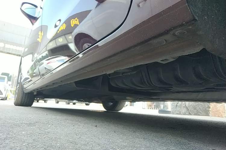 Used Buick GL8 2022 ES Landtrek 653T Luxury Edition Left Side Sill