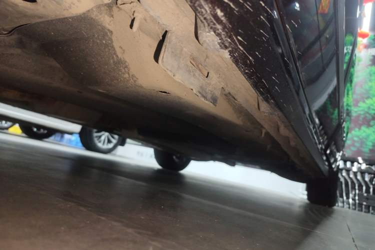 Used Buick GL8 2022 Avenir Aivia Six-Seat Deluxe Edition Left Side Sill