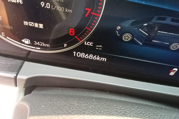 Used Buick GL8 2022 Avenir Aivia Six-Seat Deluxe Edition Odometer Close Up