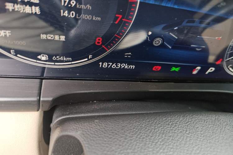 Used Buick GL8 2022 ES Landtrek 653T Luxury Edition Odometer Close Up