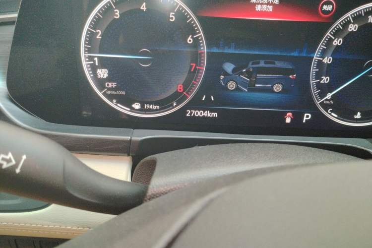 Used Buick GL8 2022 ES Landtrek 653T Luxury Edition Odometer Close Up