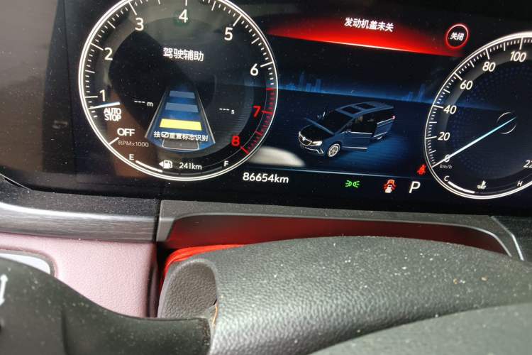 Used Buick GL8 2022 Avenir Aivia Six-Seat Deluxe Edition Odometer Close Up