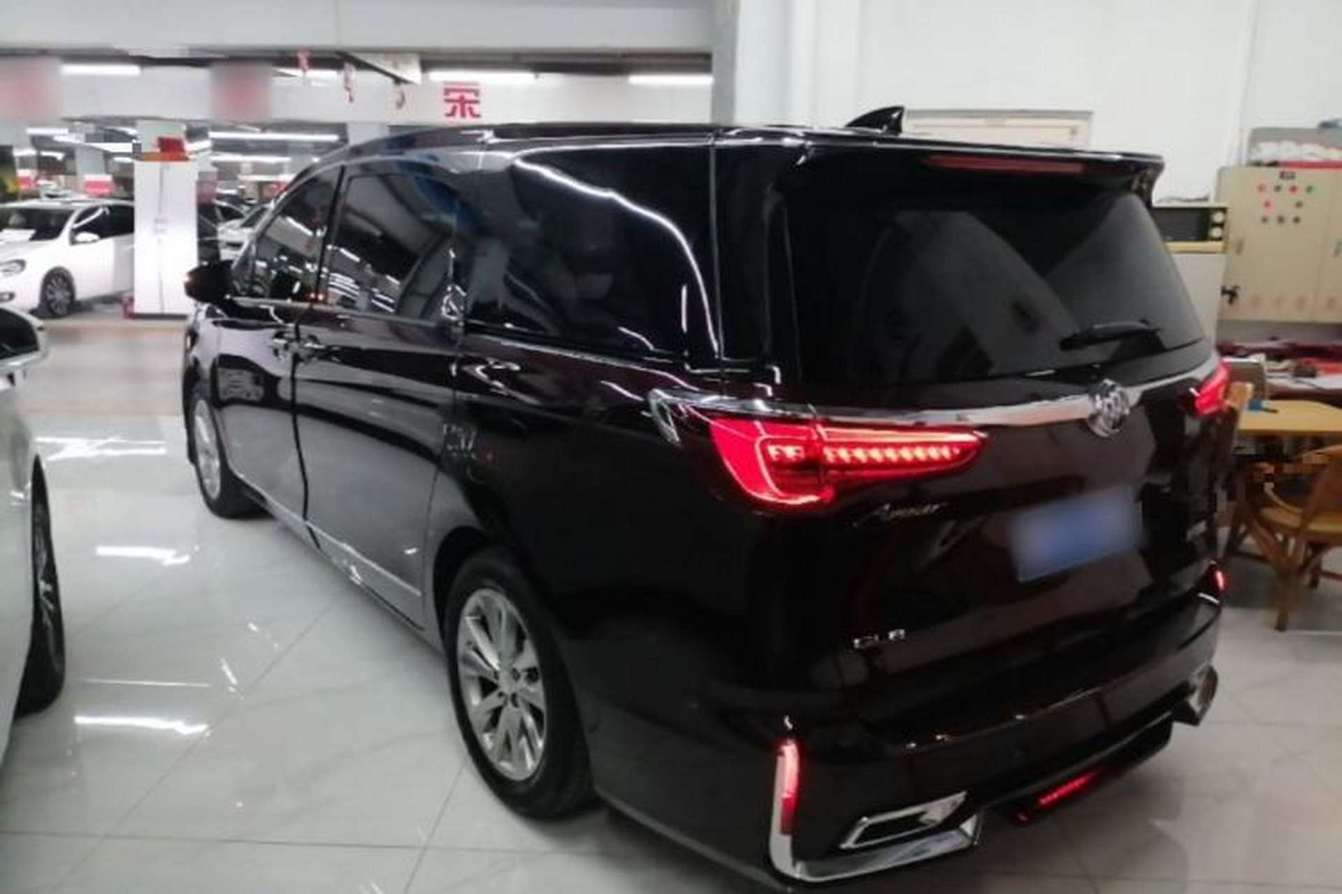Used Buick GL8 2022 Avenir Aivia Six-Seat Deluxe Edition Rear Left 45 Deg
