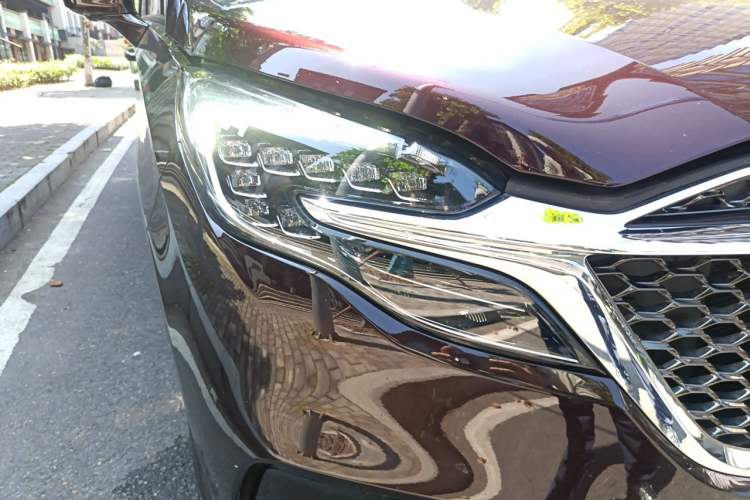 Used Buick GL8 2022 Avenir Aivia 7-Seater Deluxe Edition Right Front Headlight
