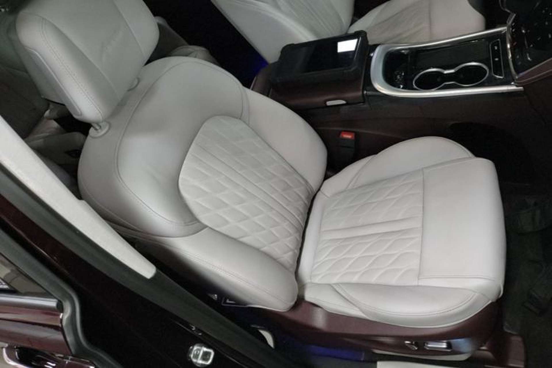 Used Buick GL8 2022 Avenir Aivia Six-Seat Deluxe Edition Right Front Seat