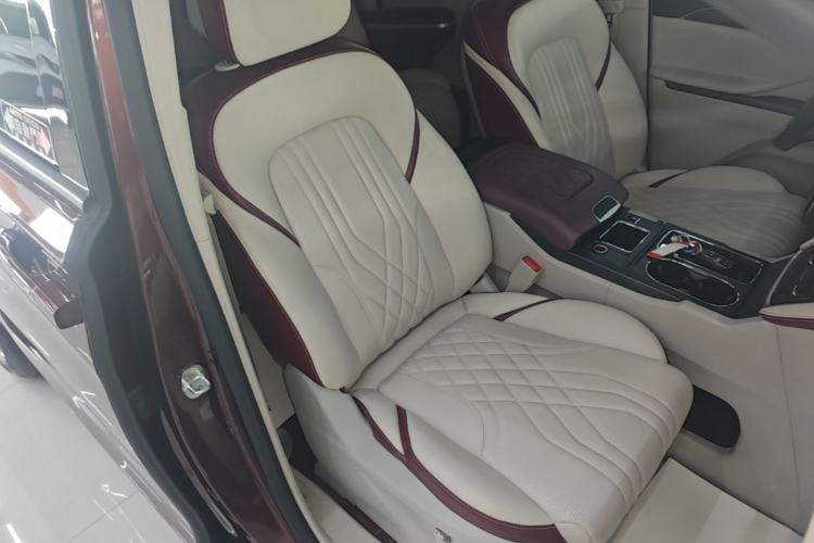 Used Buick GL8 2022 ES Landtrek 653T Comfort Edition Right Front Seat