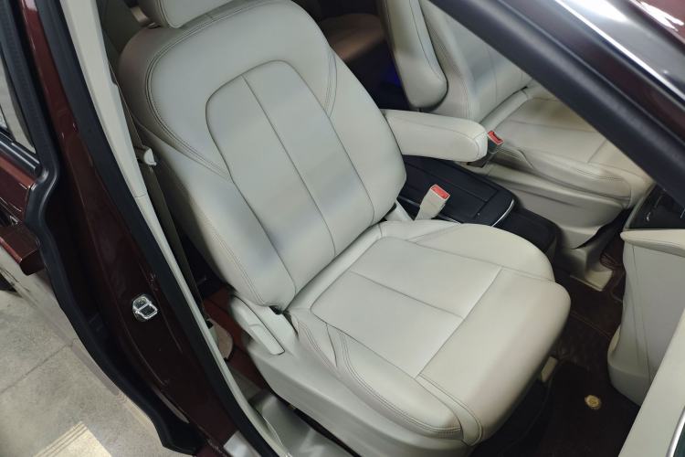 Used Buick GL8 2022 ES Landtrek 653T Comfort Edition Right Front Seat