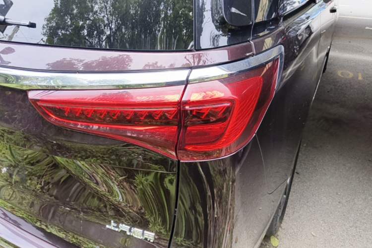 Used Buick GL8 2022 Avenir Aivia 7-Seater Deluxe Edition Right Rear Taillight