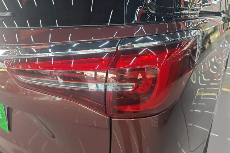 Used Buick GL8 2022 ES Landtrek 653T Comfort Edition Right Rear Taillight