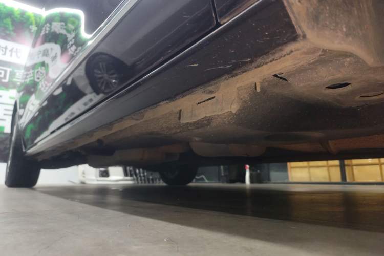 Used Buick GL8 2022 Avenir Aivia Six-Seat Deluxe Edition Right Side Sill