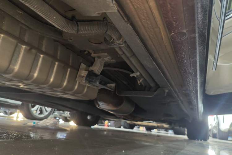 Used Buick GL8 2022 Avenir Aivia Six-Seat Deluxe Edition Right Side Sill