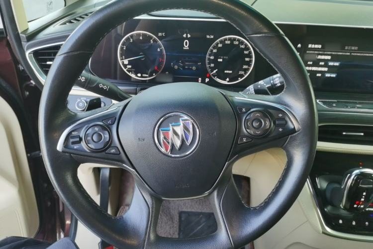 Used Buick GL8 2022 ES Landtrek 653T Flagship Model Steering Wheel