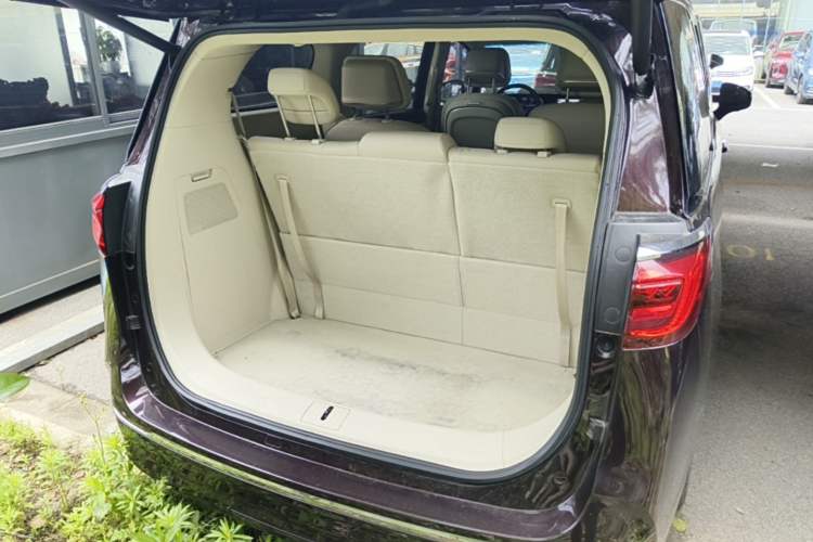 Used Buick GL8 2022 Avenir Aivia 7-Seater Deluxe Edition Trunk
